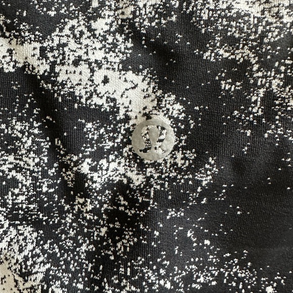 EUC Lululemon Wunder Under High-rise Aerify Jacquard Black Alpine White 25" - Picture 6 of 8